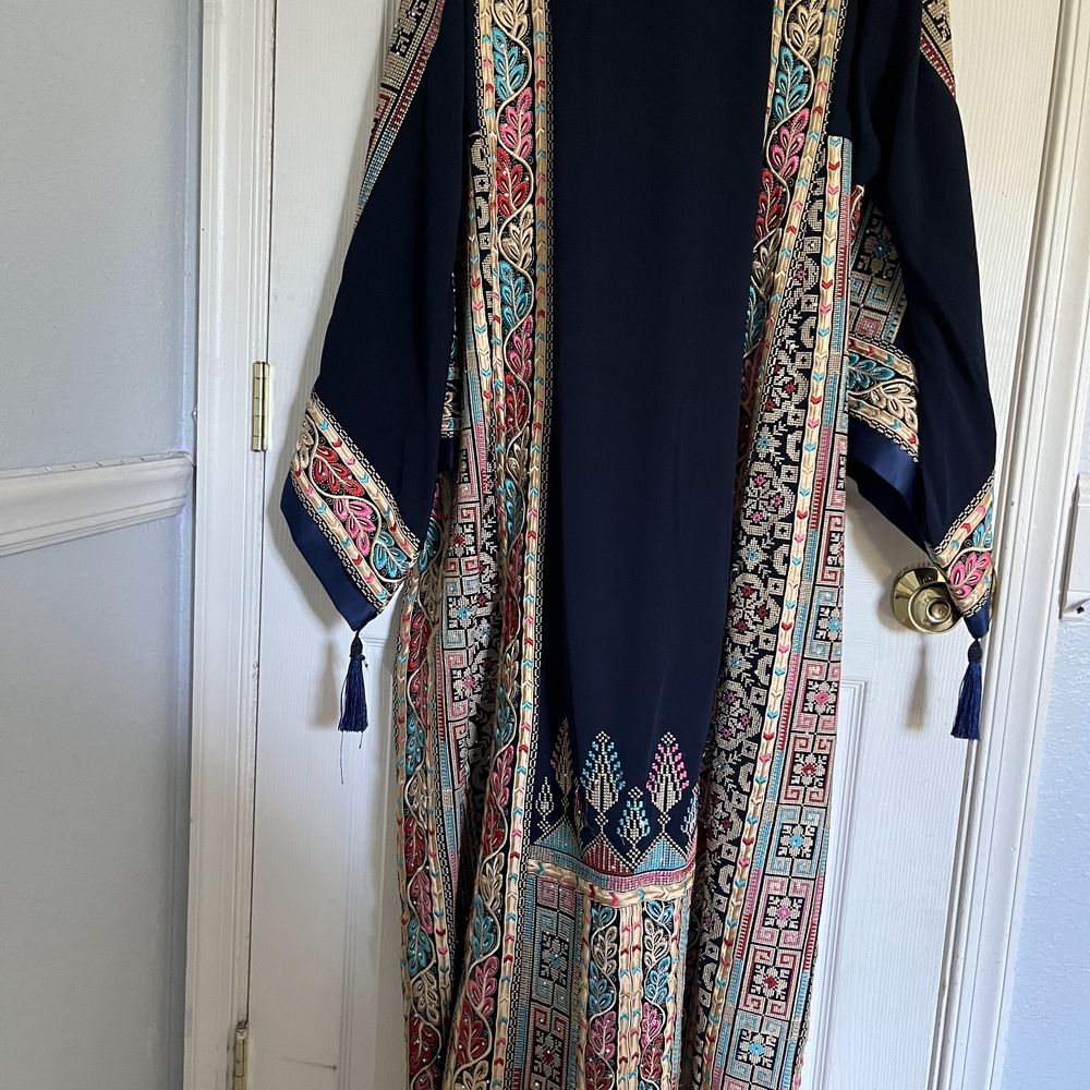 Elegant Multicolor Patterned Dress - Picture 3 of 4